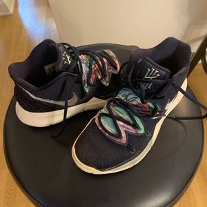 Kyrie 5 Galaxy Size 7.5